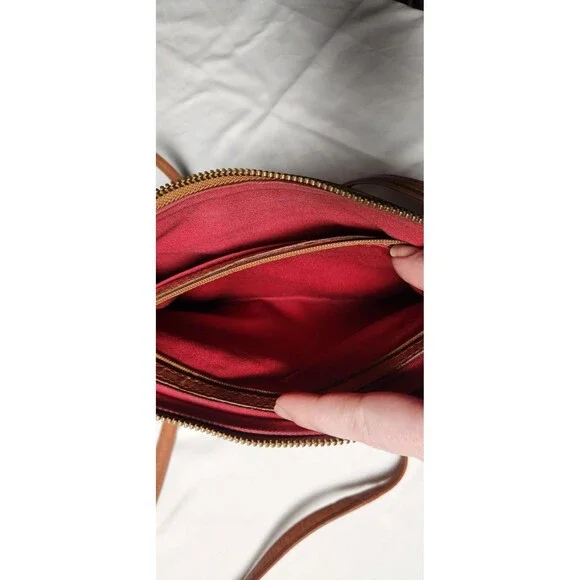 Rawlings Genuine Leather Purse Clutch Wristlet Baseball Stitch Zip Closure - Picture 7 of 11